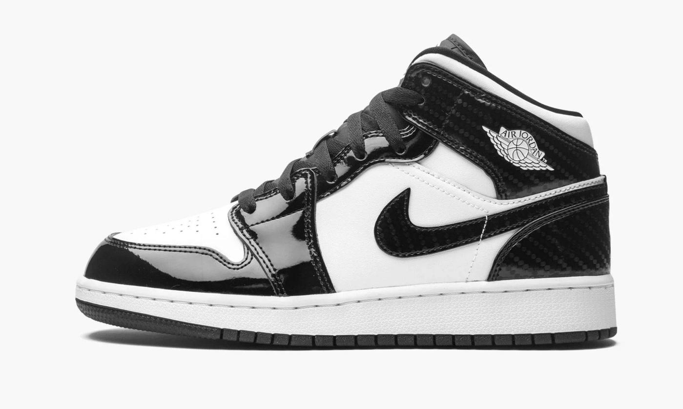 Nike Air Jordan 1 Mid SE GS Carbon Fiber All-Star, белые с черным, кожа, лакированные, женские