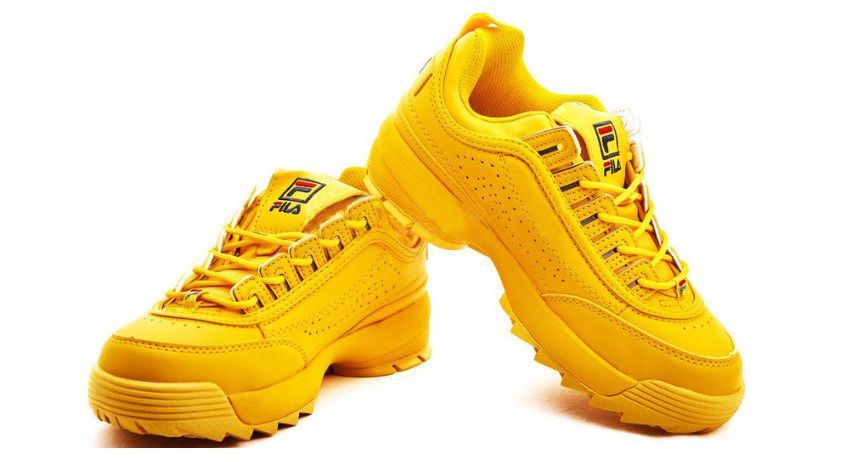 Желтые кроссовки. Fila Disruptor 2 Yellow. Кроссовки Fila Yellow. Кроссовки Фила желтые. Fila кроссовки мужские желтые.